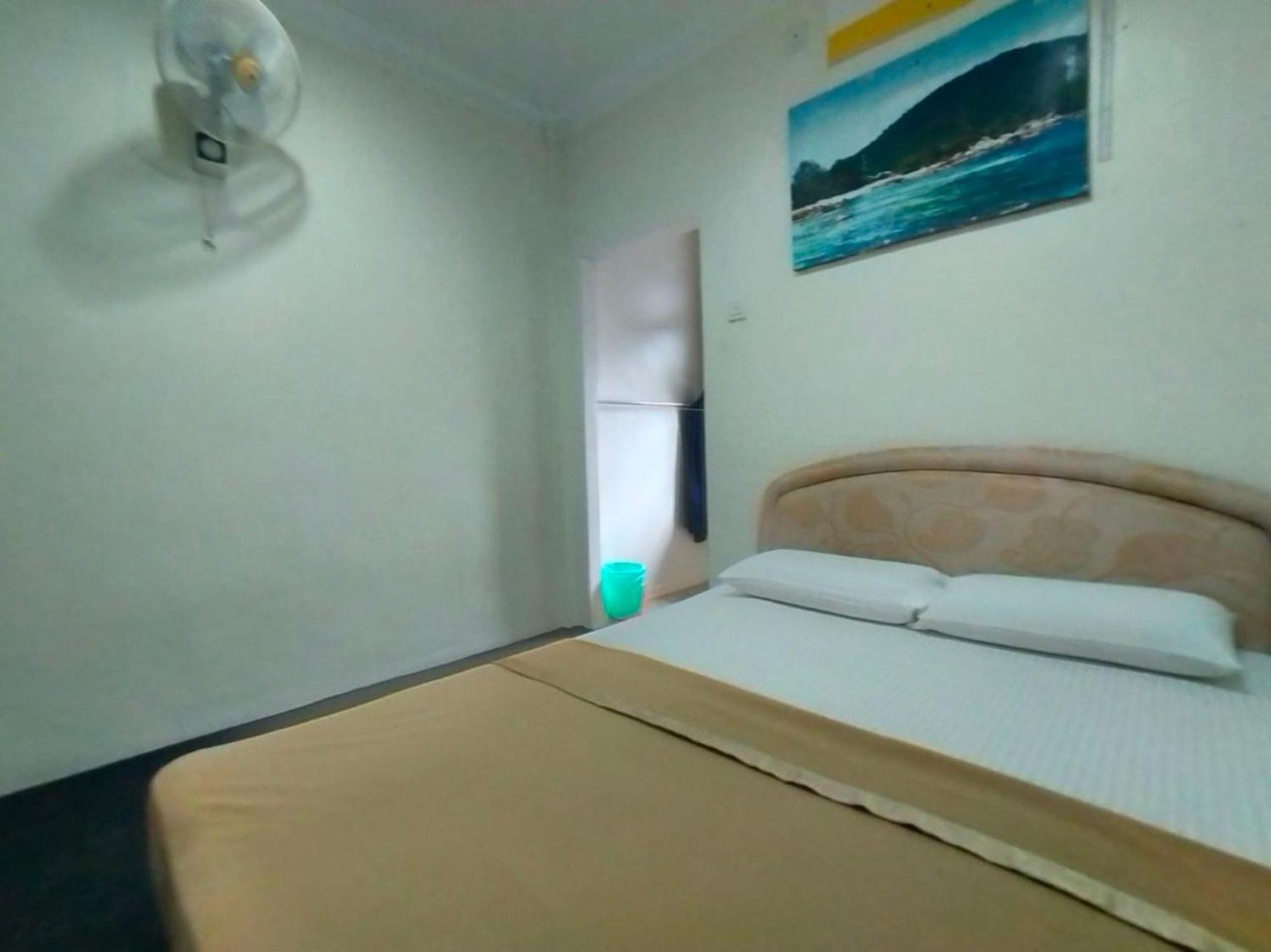 Capital O 91118 Chalet Seri Idaman Bayan Lepas Exterior foto